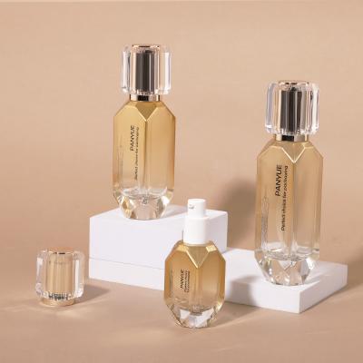 30-120ML Luxury Gold Square Cosmetic Glass bottle Packaging whit Acrylic Lid Wholesale